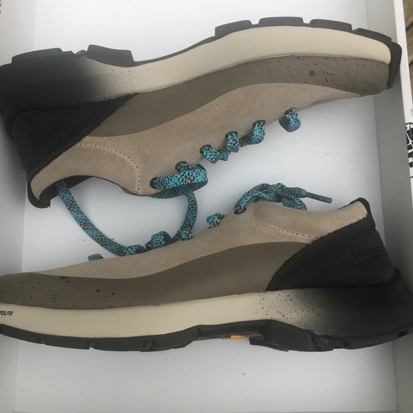 Danner 🆕 size 7.5 M 3” Caprine Low Suede Plaza Taupe athletic shoe - Picture 2 of 12